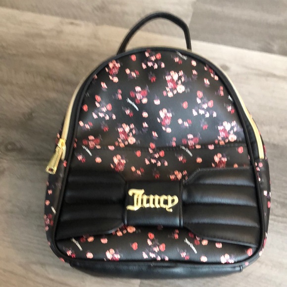 Juicy Couture Ditsy Rose Black Pretty Bow Faux Leather Backpack NWT - Picture 5 of 16